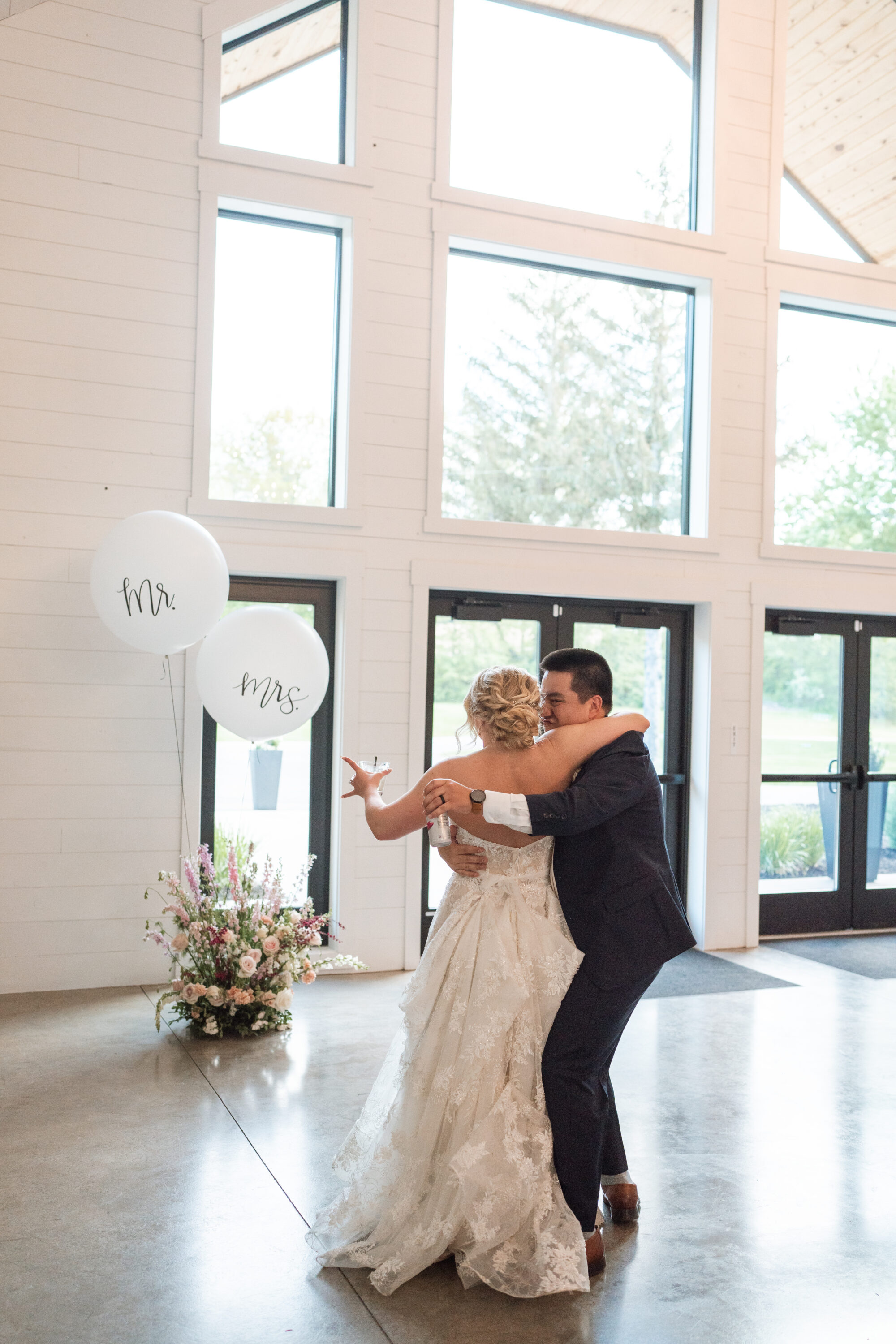 La Pointe Events real wedding shot by Jenna Swanson Photography
Reception and wedding celebration