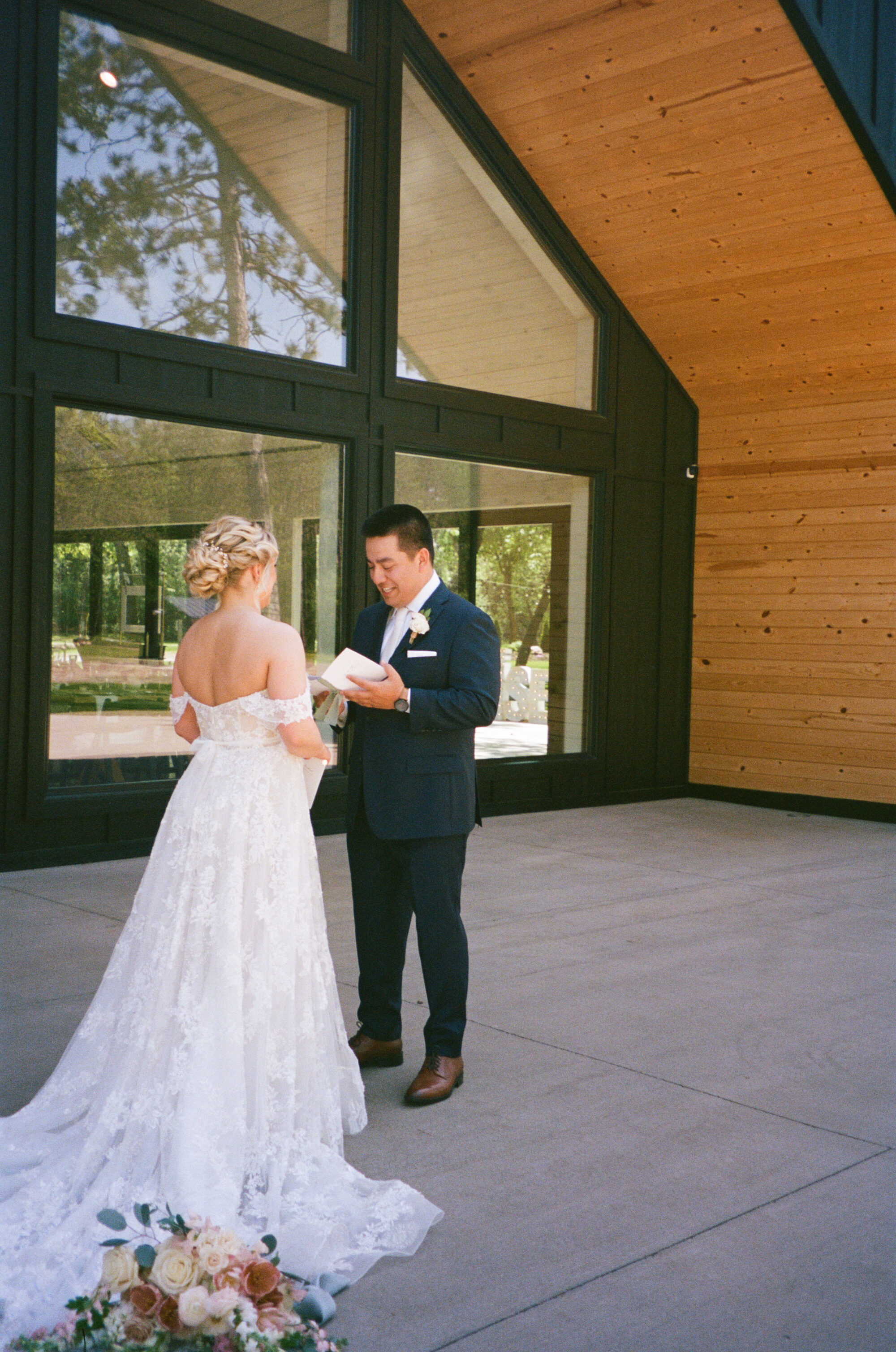 La Pointe Events real wedding shot by Jenna Swanson Photography
35mm Film Photography