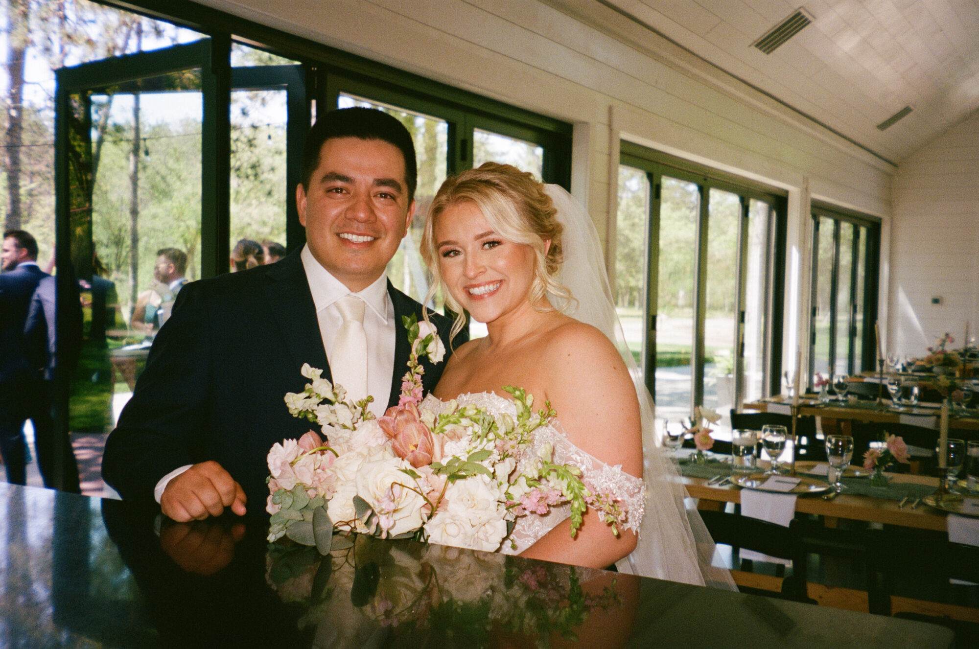 La Pointe Events real wedding shot by Jenna Swanson Photography
35mm Film Photography