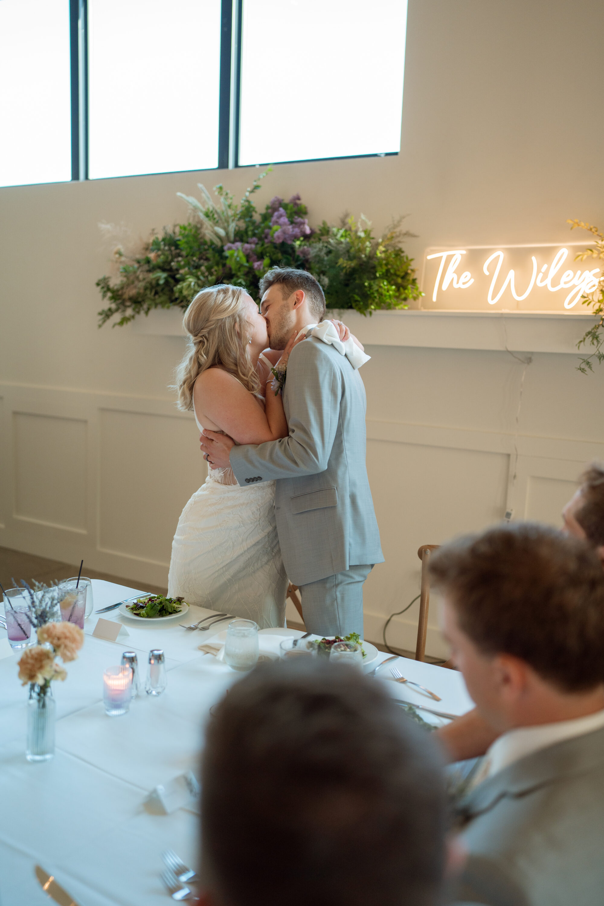 Couple kissing at Minnesota wedding venue Woodhaven Wedding & Events in Cannon Falls in Minnesota.